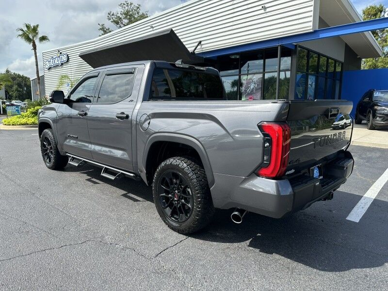 2023 Toyota Tundra 4WD SR5
