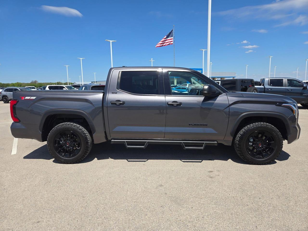 2023 Toyota Tundra 4WD SR5