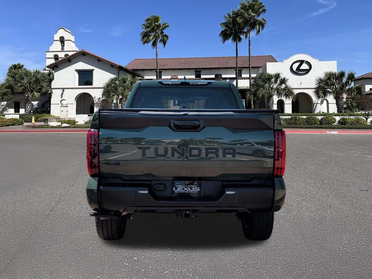 2023 Toyota Tundra 4WD SR5