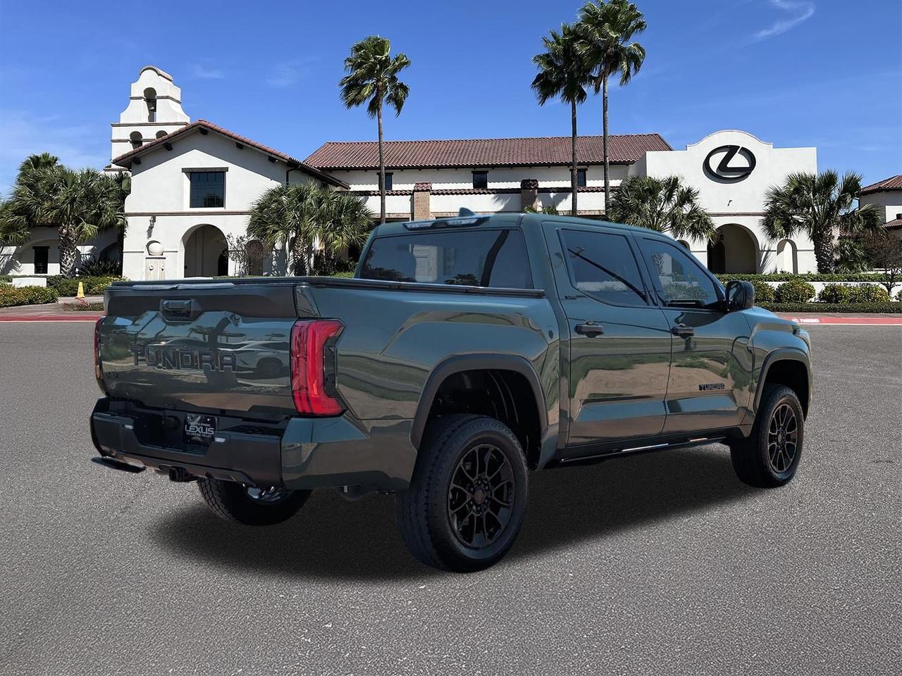 2023 Toyota Tundra 4WD SR5