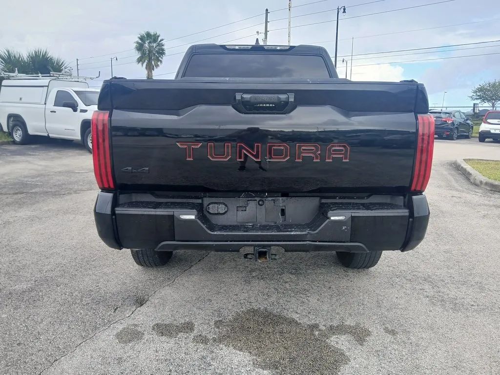 2023 Toyota Tundra CrewMax SR5 photo 5
