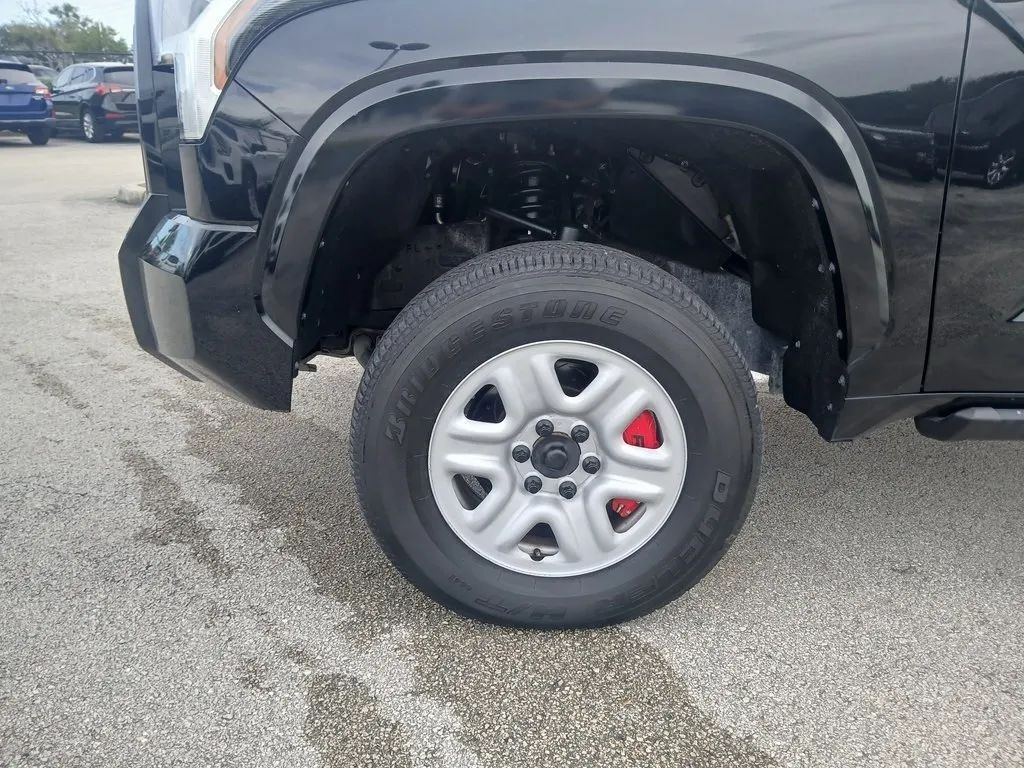2023 Toyota Tundra CrewMax SR5 photo 20