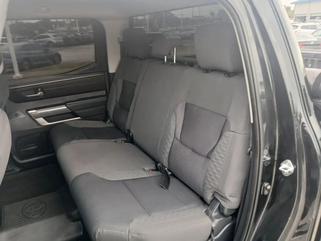 2023 Toyota Tundra CrewMax SR5 photo 11
