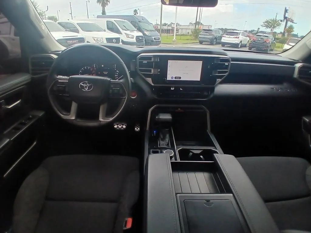 2023 Toyota Tundra CrewMax SR5 photo 23