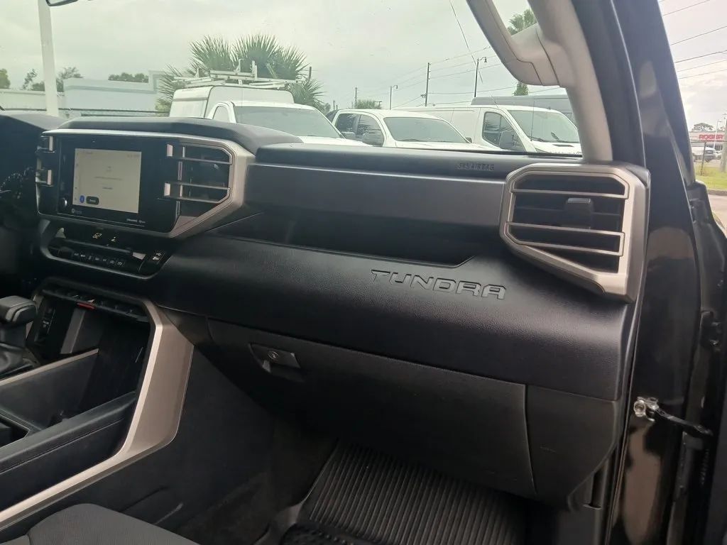 2023 Toyota Tundra CrewMax SR5 photo 15