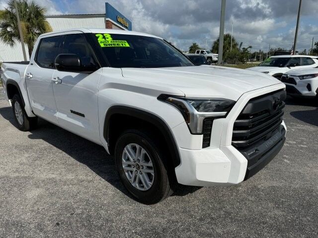 2023 Toyota Tundra CrewMax SR5 Premium