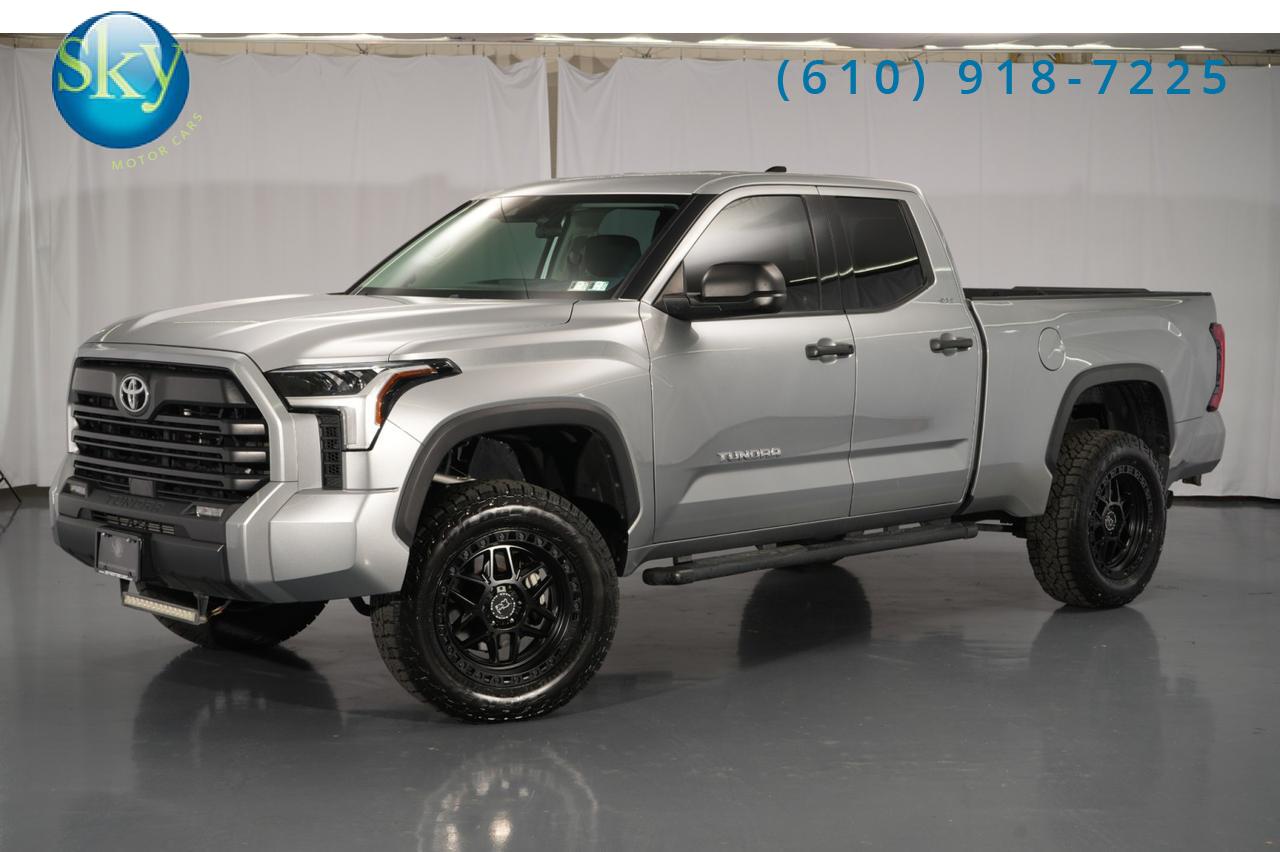 2023 Toyota Tundra Double Cab 4WD SR5 LIFTED