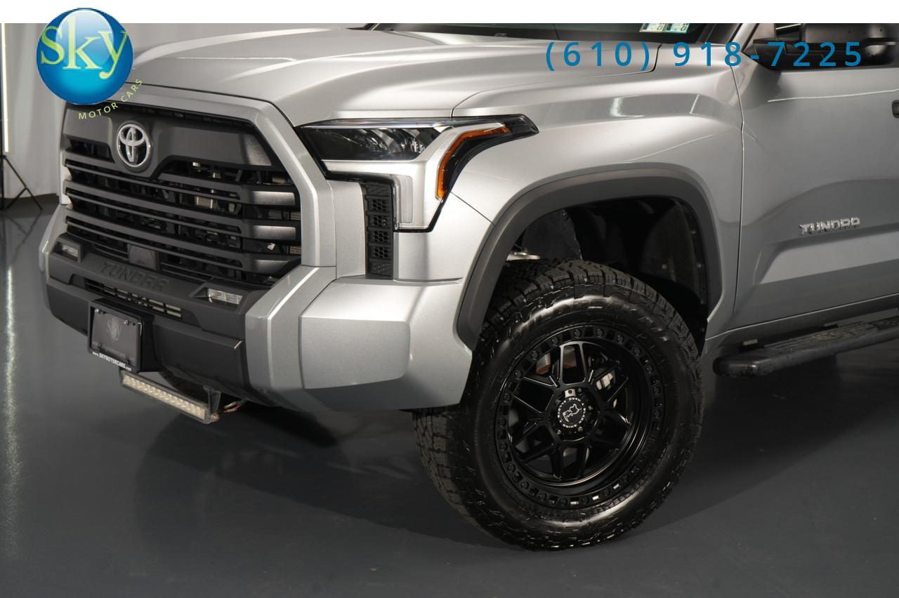 2023 Toyota Tundra Double Cab 4WD SR5 LIFTED