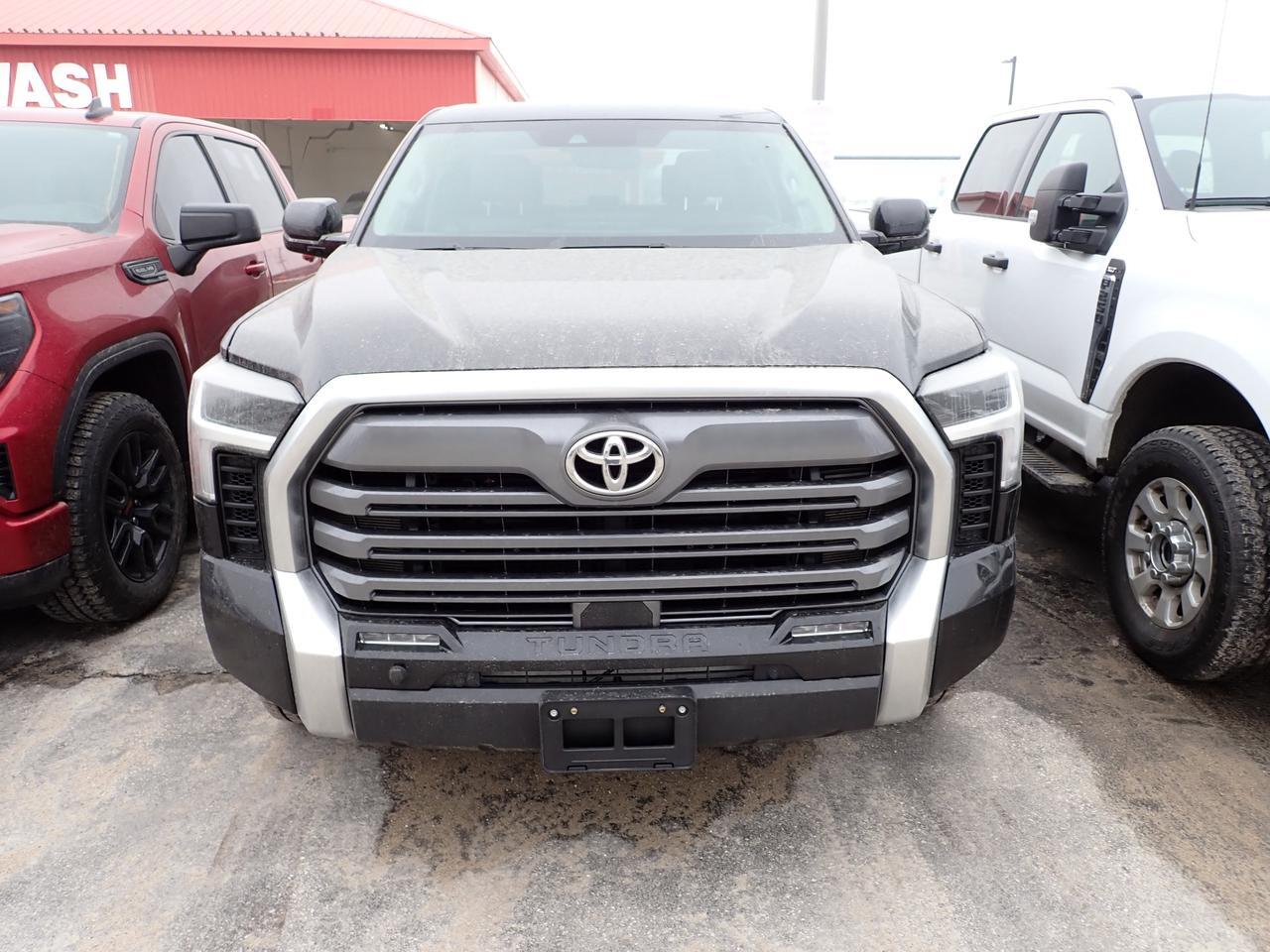 2023 Toyota Tundra Limited 4WD SUNROOF CREW MAX LONG BED Listowel ON