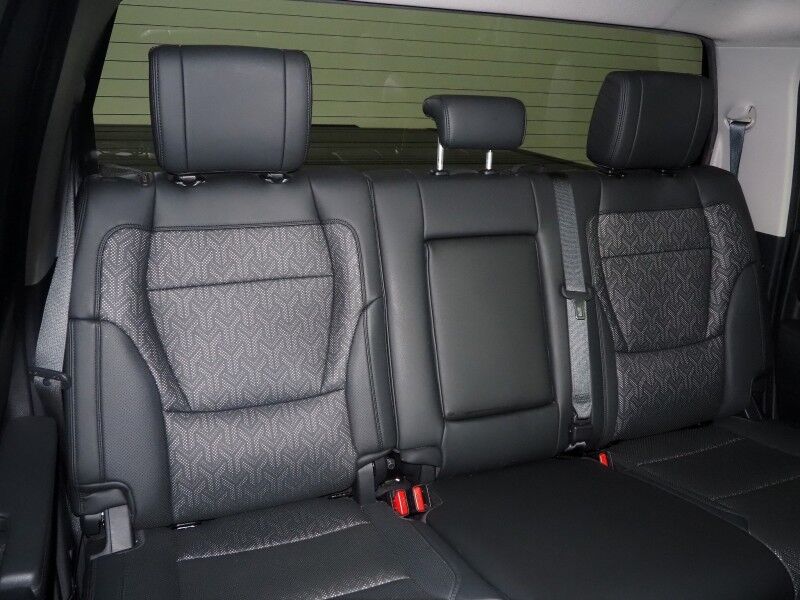 2023 Toyota Tundra SR5 CrewMax 4WD *TRD OFF-ROAD PREMIUM, ADAPTIVE CRUISE, SAFETY ALERTS, SURROUND VIEW CAMERAS, COLOR TOUCHSCREEN, HEATED SEATS/STEERING, SMART KEY, LARGE FUEL TANK, PREMIUM AUDIO PKG, ANDROID & APPLE Round Rock TX
