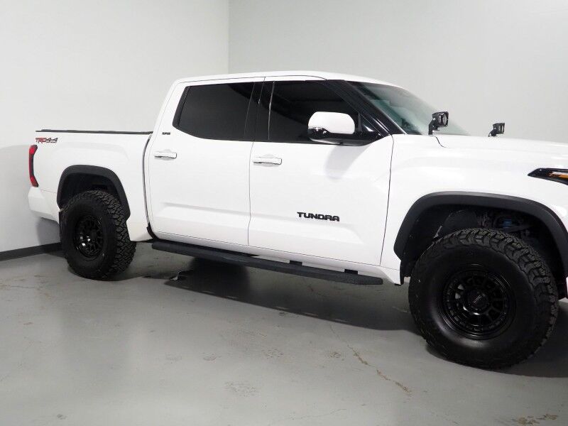 2023 Toyota Tundra SR5 CrewMax 4WD *TRD OFF-ROAD PREMIUM, ADAPTIVE CRUISE, SAFETY ALERTS, SURROUND VIEW CAMERAS, COLOR TOUCHSCREEN, HEATED SEATS/STEERING, SMART KEY, LARGE FUEL TANK, PREMIUM AUDIO PKG, ANDROID & APPLE Round Rock TX