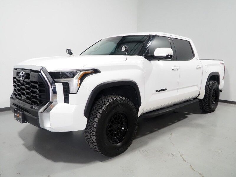 2023 Toyota Tundra SR5 CrewMax 4WD *TRD OFF-ROAD PREMIUM, ADAPTIVE CRUISE, SAFETY ALERTS, SURROUND VIEW CAMERAS, COLOR TOUCHSCREEN, HEATED SEATS/STEERING, SMART KEY, LARGE FUEL TANK, PREMIUM AUDIO PKG, ANDROID & APPLE Round Rock TX
