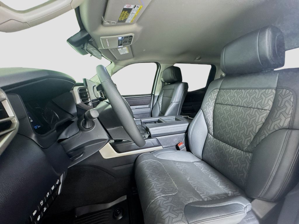 2023 Toyota Tundra SR5 photo 9