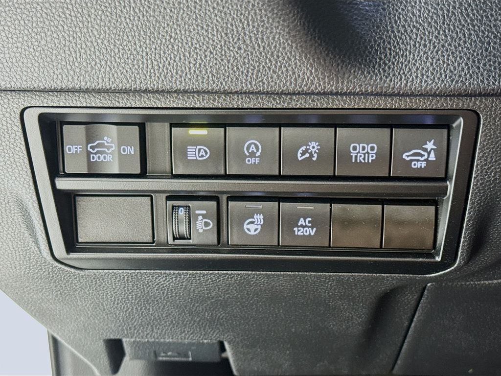 2023 Toyota Tundra SR5 photo 8