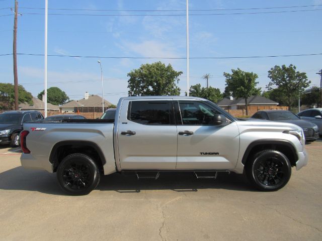 2023 Toyota Tundra SR5 photo 4