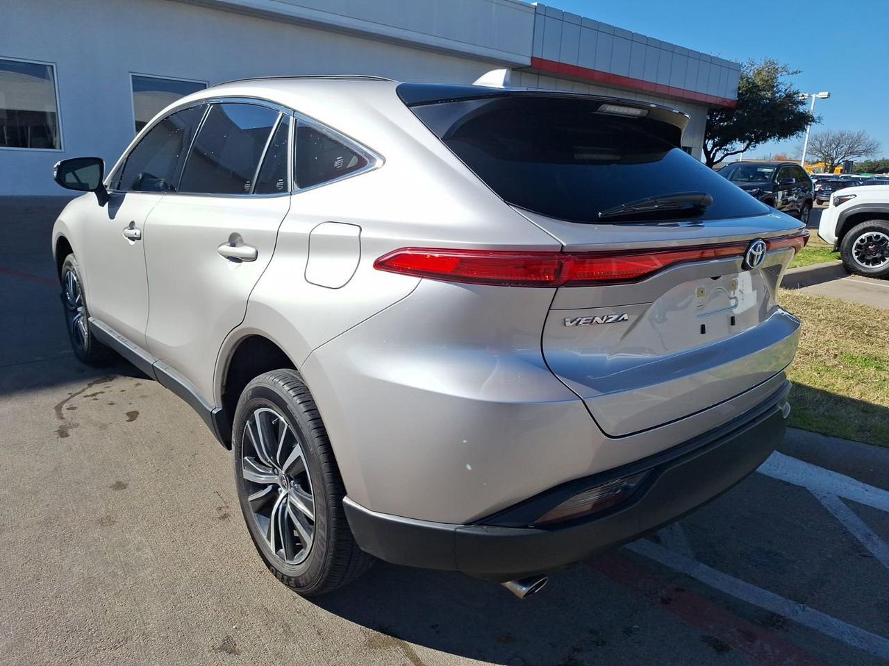 2023 Toyota Venza LE Hurst TX