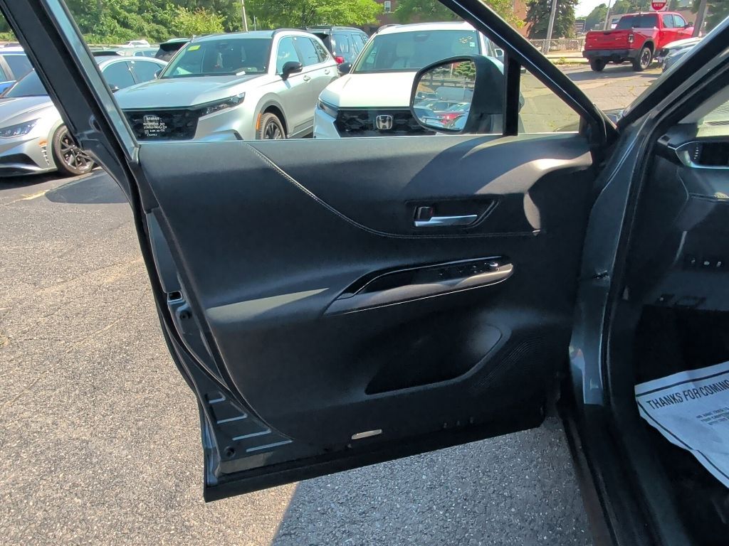 2023 Toyota Venza LE Worcester MA