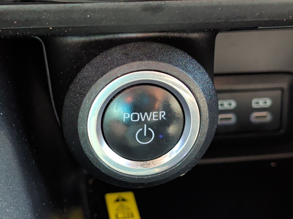 2023 Toyota Venza LE Worcester MA