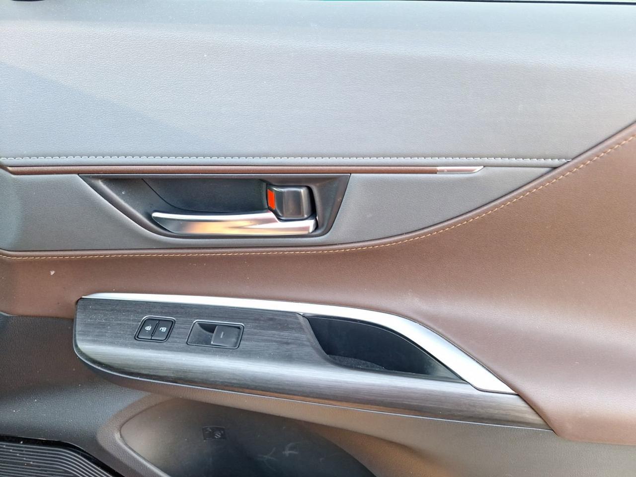 2023 Toyota Venza Limited Hurst TX