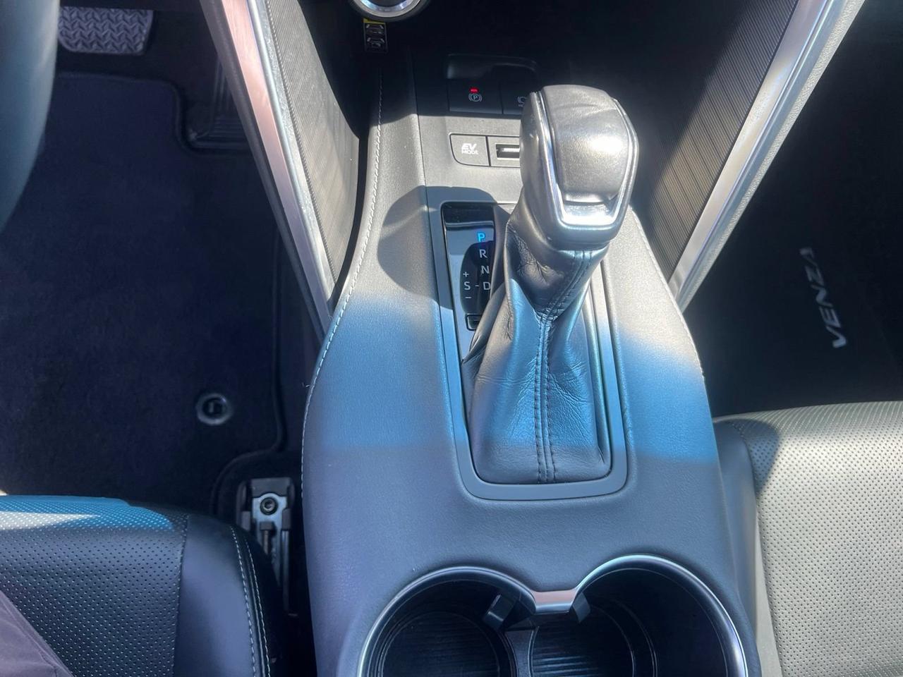 2023 Toyota Venza Limited Hurst TX