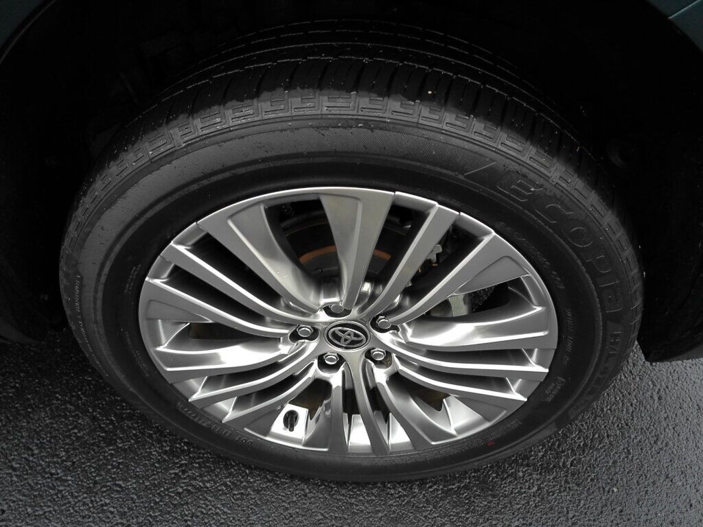 2023 Toyota Venza Limited Richmond VA