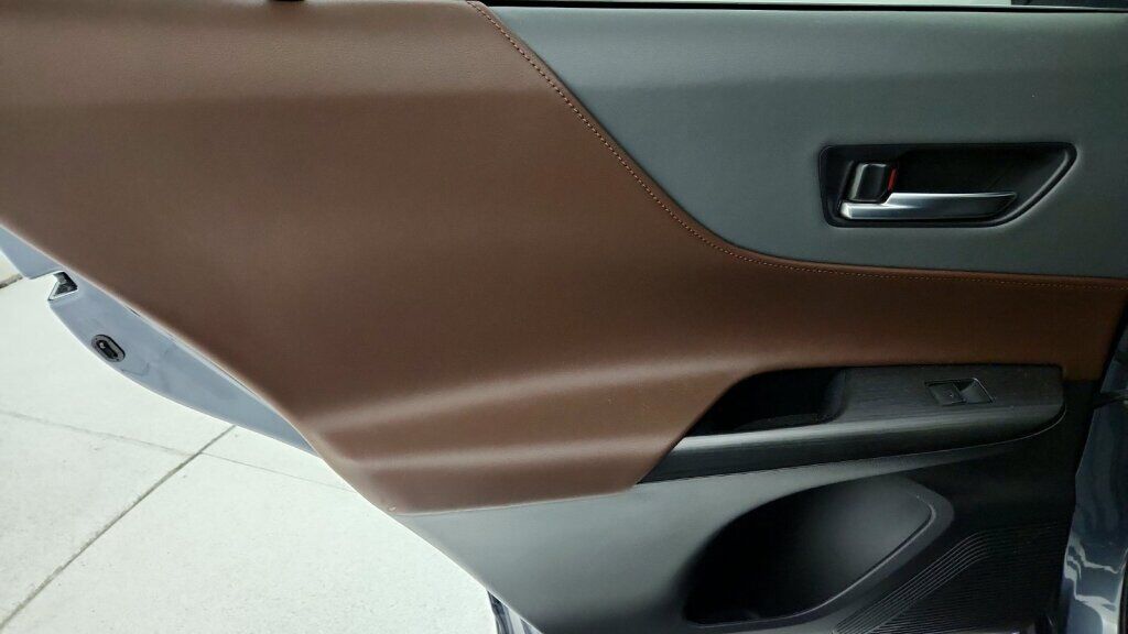 2023 Toyota Venza Limited Laurel MD