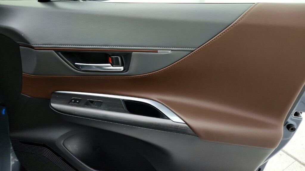 2023 Toyota Venza Limited Laurel MD