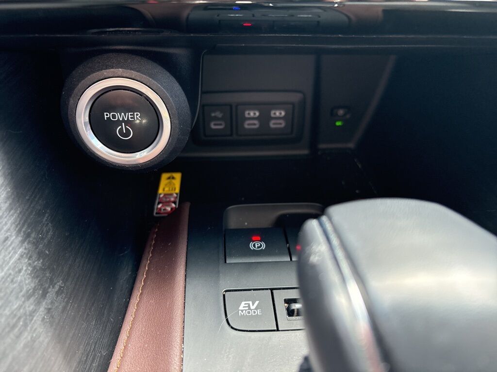 2023 Toyota Venza Limited Cockeysville MD