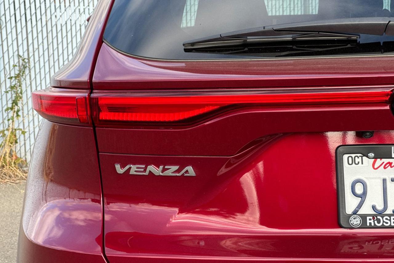2023 Toyota Venza XLE Roseville CA