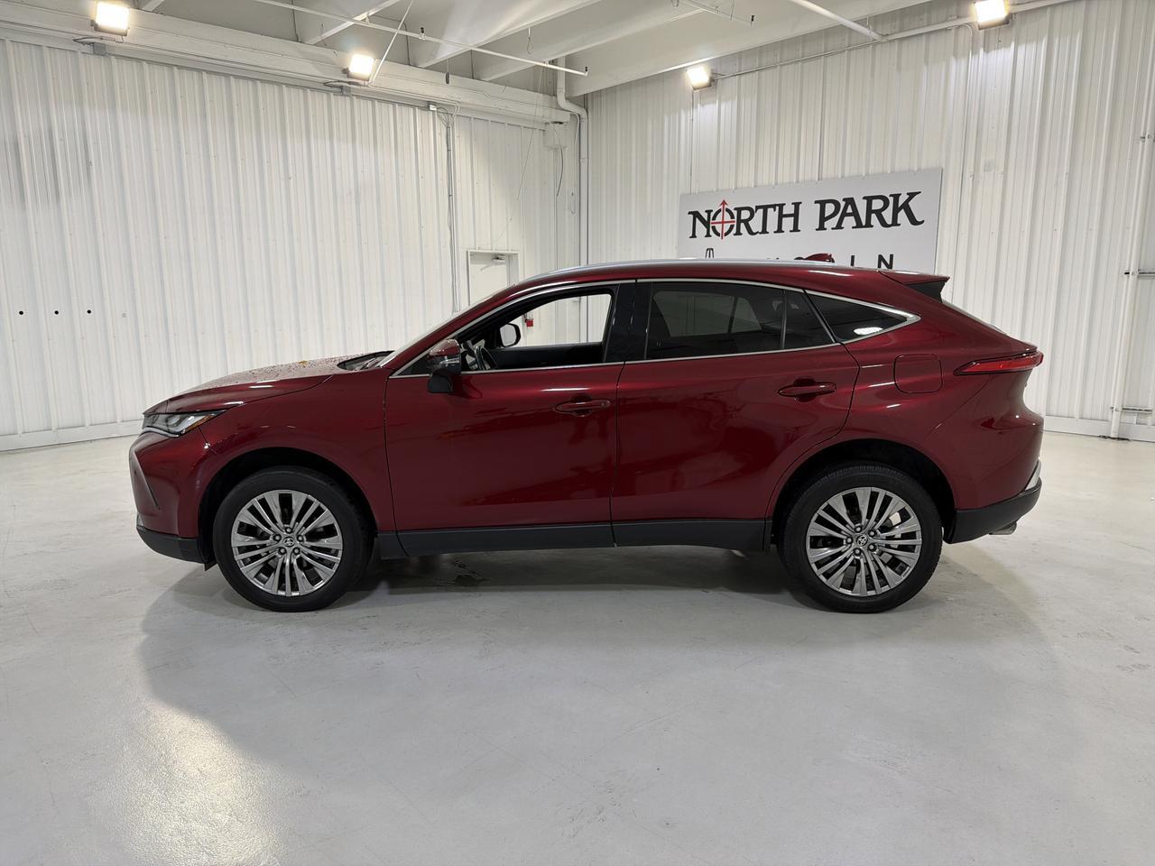 2023 Toyota Venza XLE