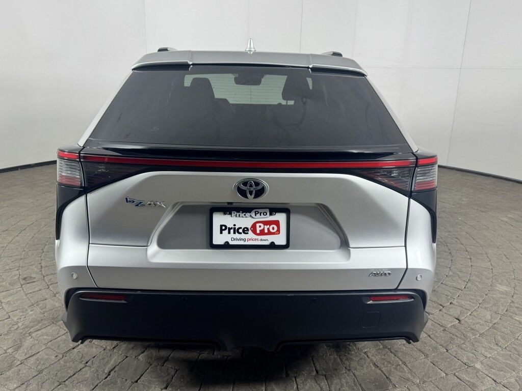 2023 Toyota bZ4X Limited AWD Maumee OH
