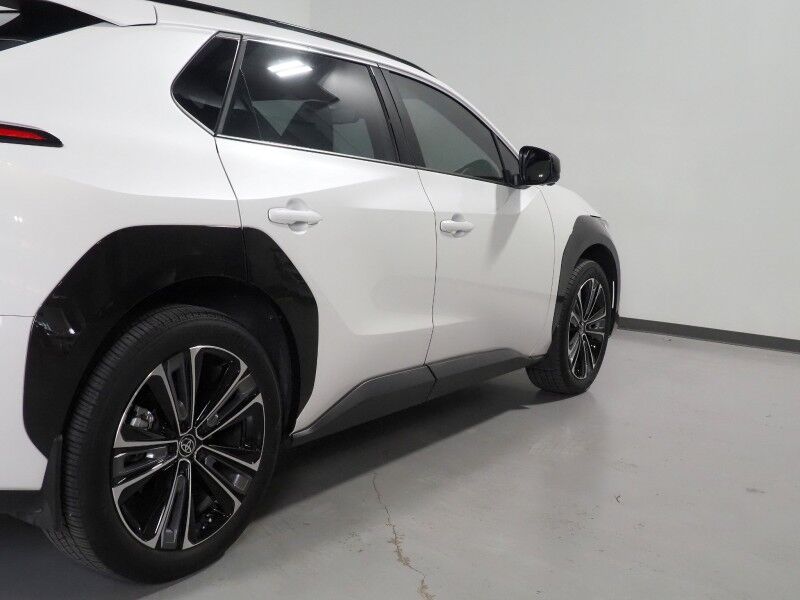 2023 Toyota bZ4X Limited AWD *NAVIGATION, SAFETY ALERTS, ADAPTIVE CRUISE, 360 CAMERAS, DIGITAL CLUSTER, PANORAMA MOONROOF, CLIMATE SEATS, HEATED STEERING, 20 INCH WHEELS, JBL AUDIO, ANDROID & APPLE Round Rock TX