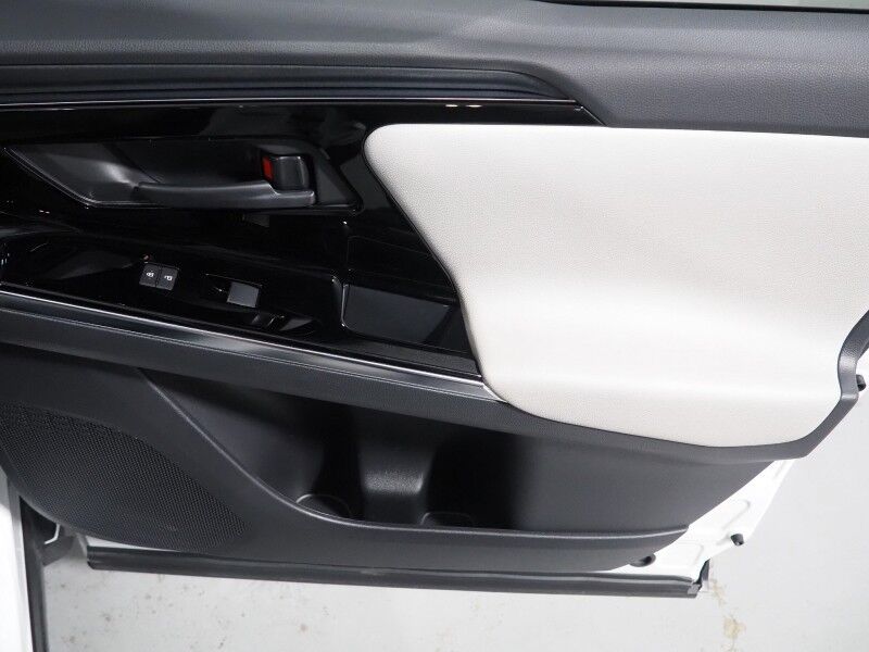 2023 Toyota bZ4X Limited AWD *NAVIGATION, SAFETY ALERTS, ADAPTIVE CRUISE, 360 CAMERAS, DIGITAL CLUSTER, PANORAMA MOONROOF, CLIMATE SEATS, HEATED STEERING, 20 INCH WHEELS, JBL AUDIO, ANDROID & APPLE Round Rock TX