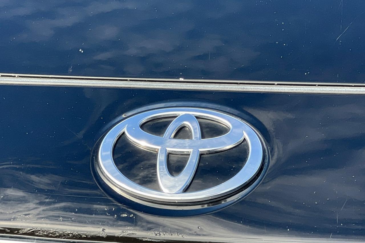 2023 Toyota bZ4X Limited Roseville CA