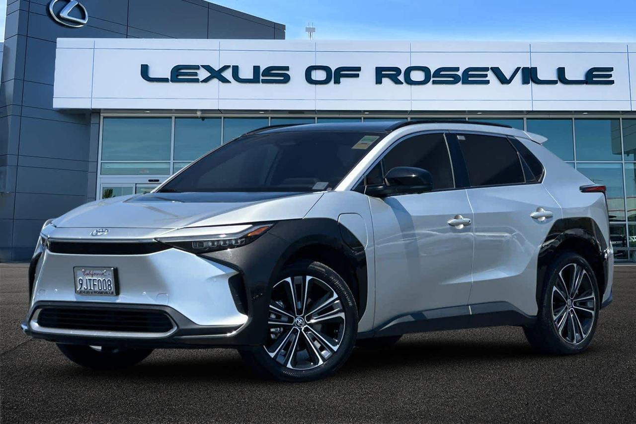 2023 Toyota bZ4X Limited