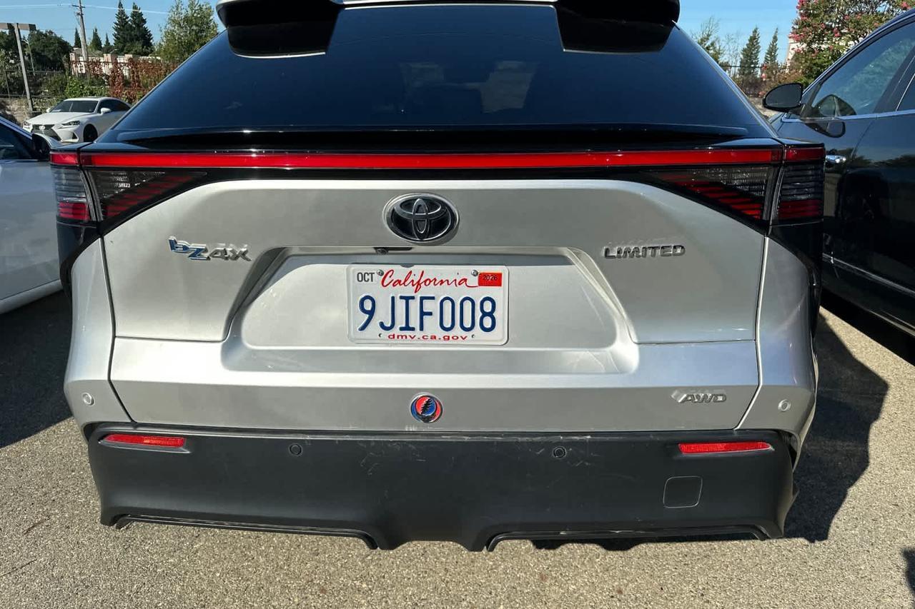 2023 Toyota bZ4X Limited Roseville CA