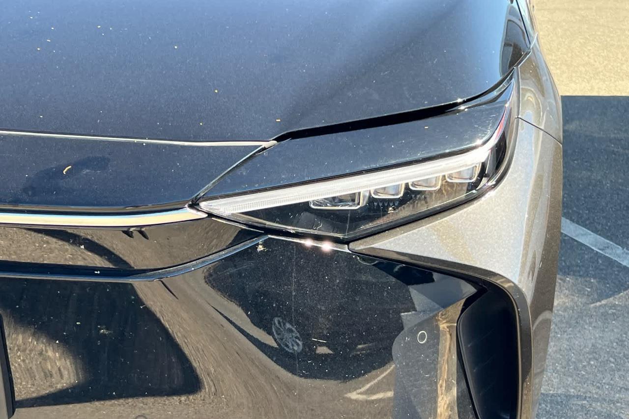 2023 Toyota bZ4X Limited Roseville CA