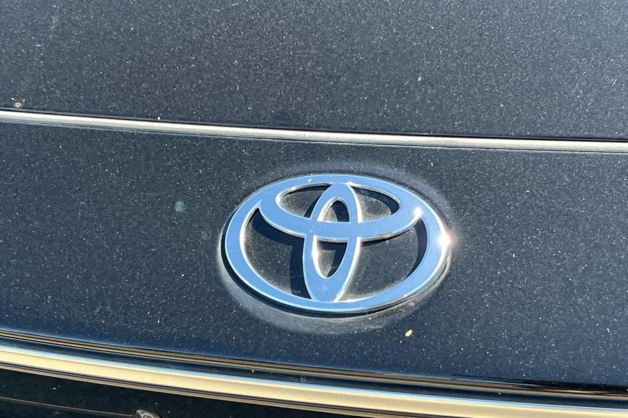 2023 Toyota bZ4X Limited Roseville CA