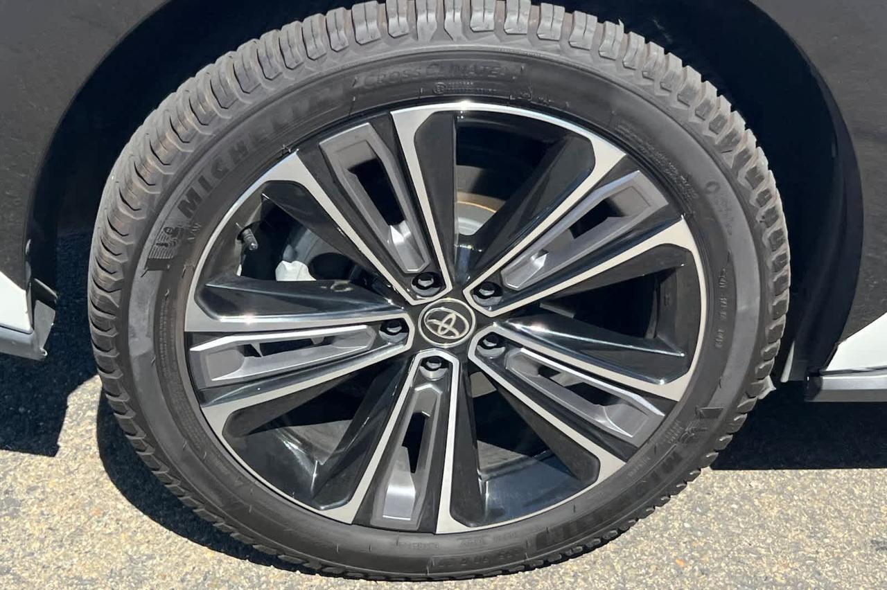 2023 Toyota bZ4X Limited Roseville CA
