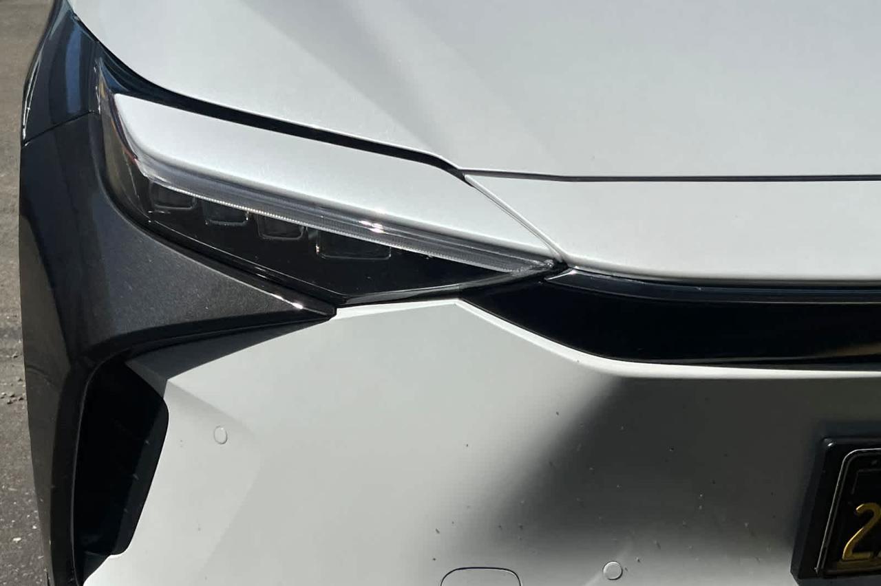 2023 Toyota bZ4X Limited Roseville CA