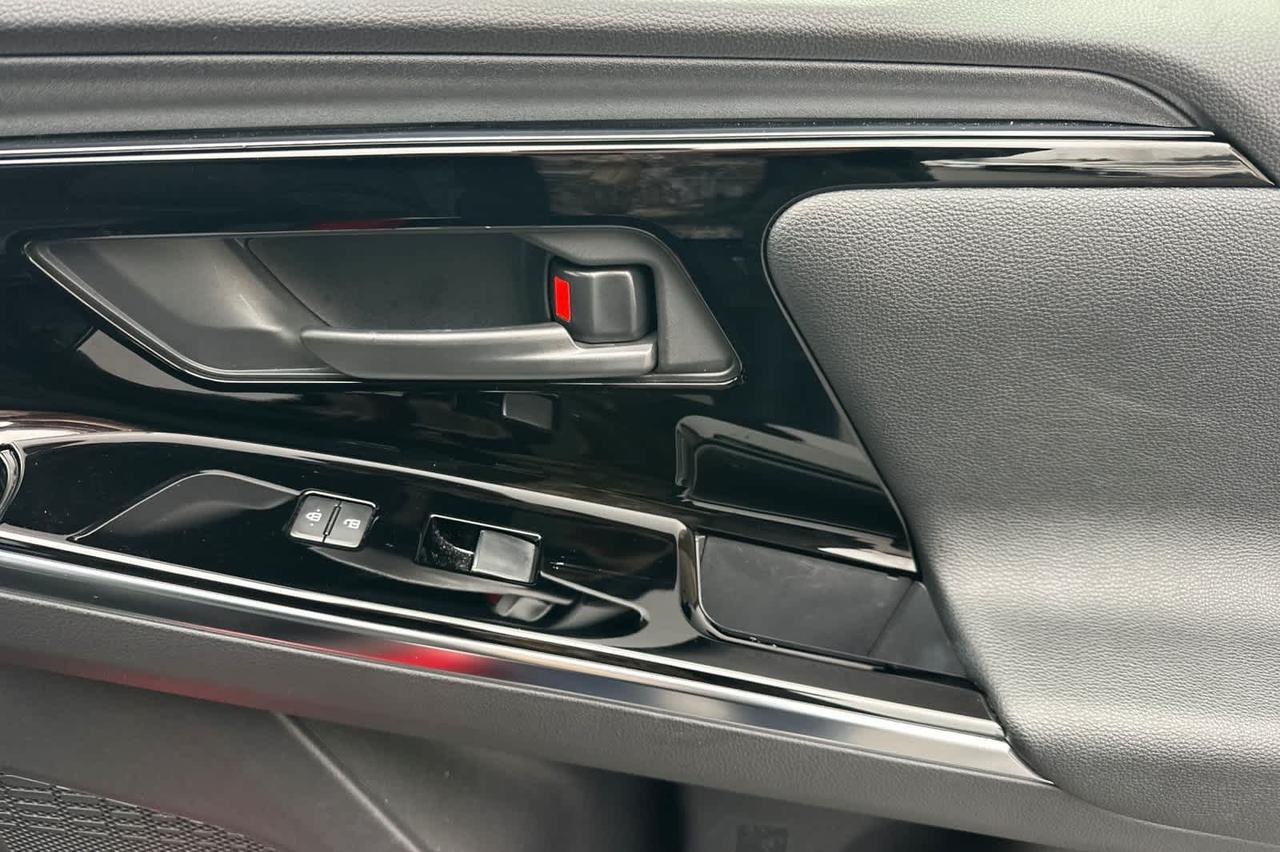 2023 Toyota bZ4X Limited Roseville CA