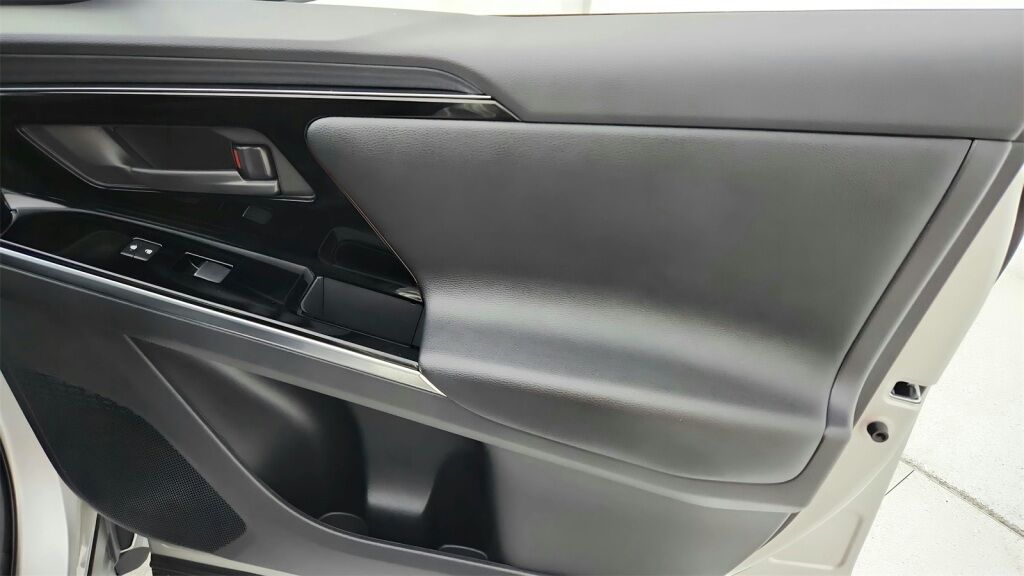 2023 Toyota bZ4X Limited Laurel MD