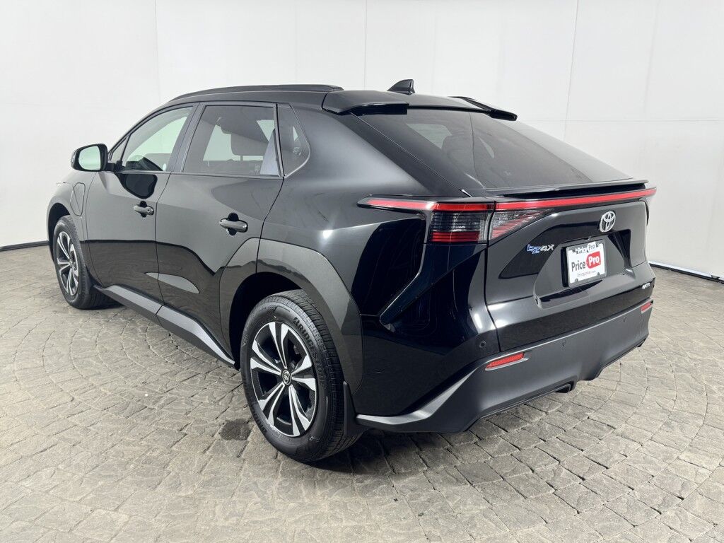 2023 Toyota bZ4X XLE AWD Maumee OH
