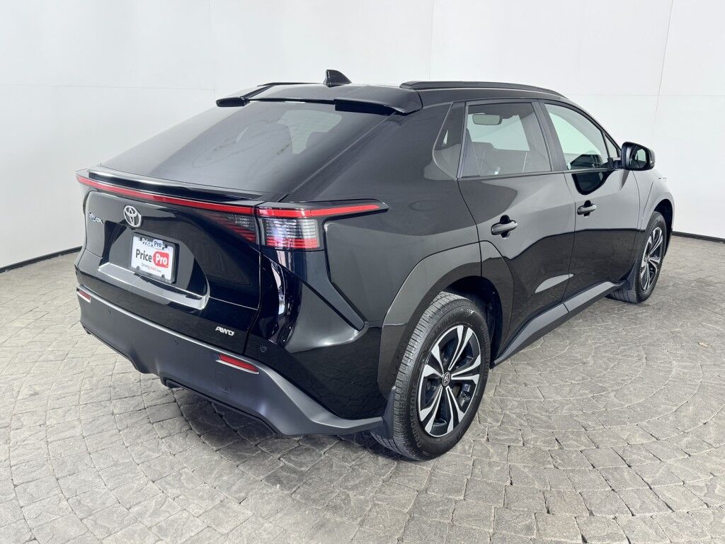 2023 Toyota bZ4X XLE AWD Maumee OH