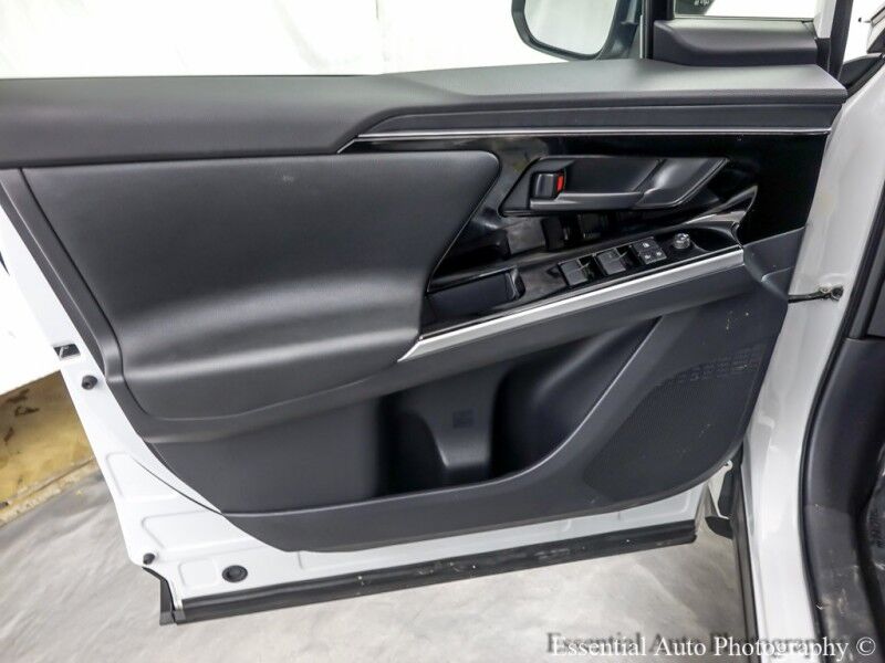 2023 Toyota bZ4X XLE PRICE INCLUDES THE $4000 FED EV TAX CREDIT Willowbrook IL