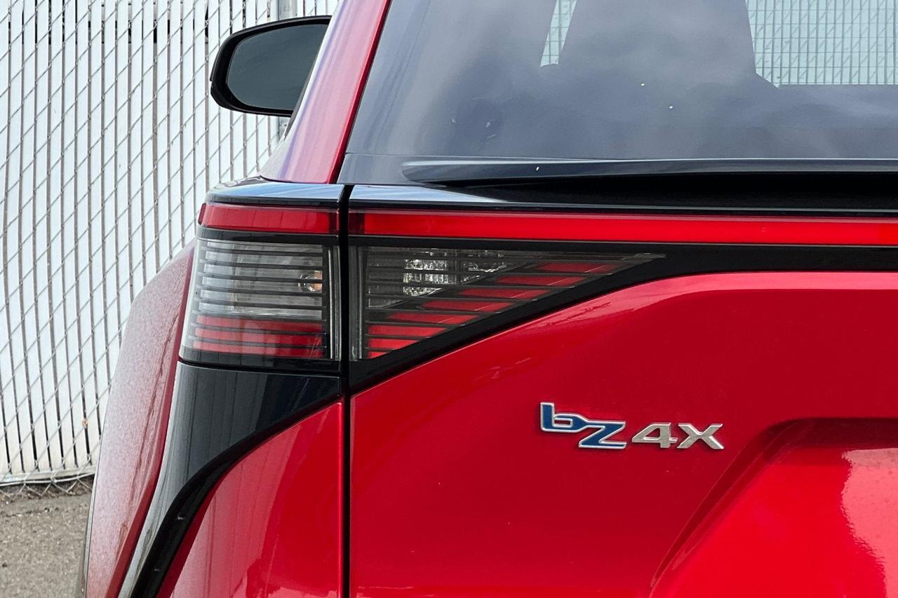 2023 Toyota bZ4X XLE Roseville CA