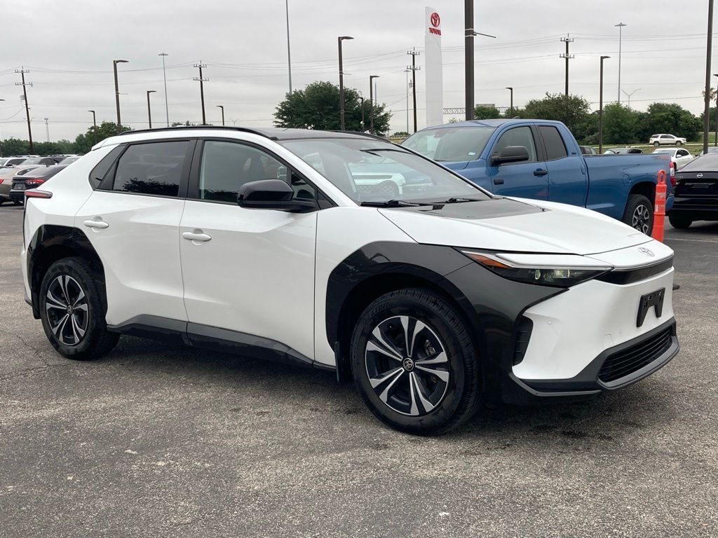 2023 Toyota bZ4X XLE