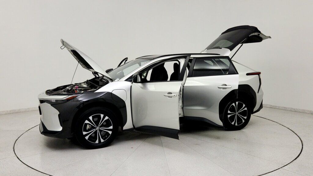 2023 Toyota bZ4X XLE Laurel MD