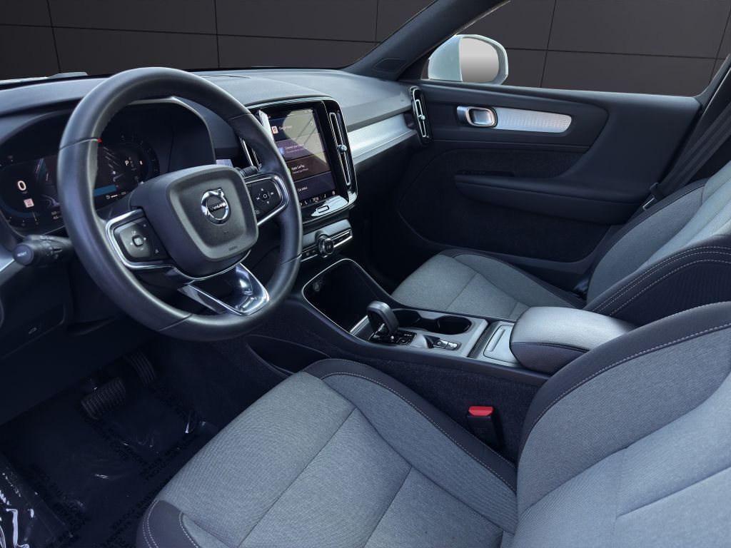 2023 VOLVO XC40 CORE KBB VALUE 27K WOW Columbus OH