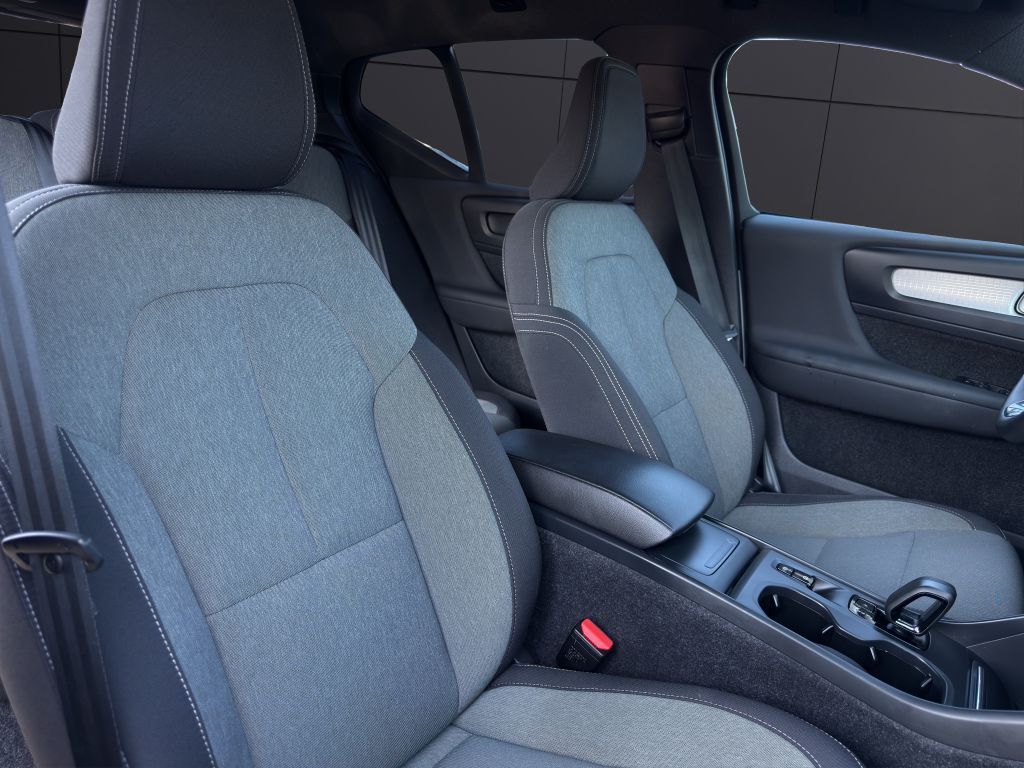 2023 VOLVO XC40 CORE KBB VALUE 27K WOW Columbus OH